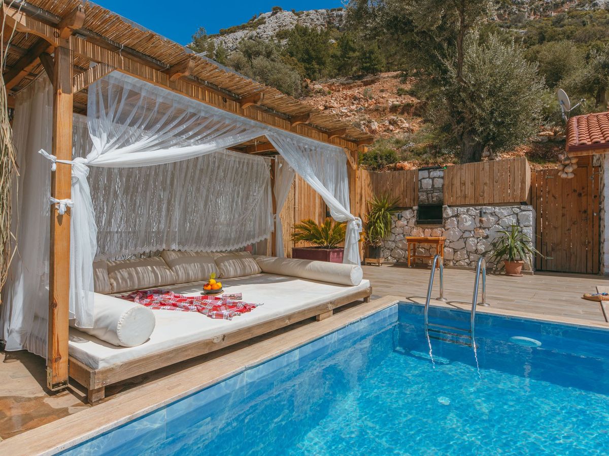 Bodrum Yalıkavak'ta Denize Sıfır 5+1 Villa 3